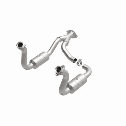 MagnaFlow Ford California Grade CARB Compliant Direct-Fit Catalytic Converter 5451760 360 Degree Image Set