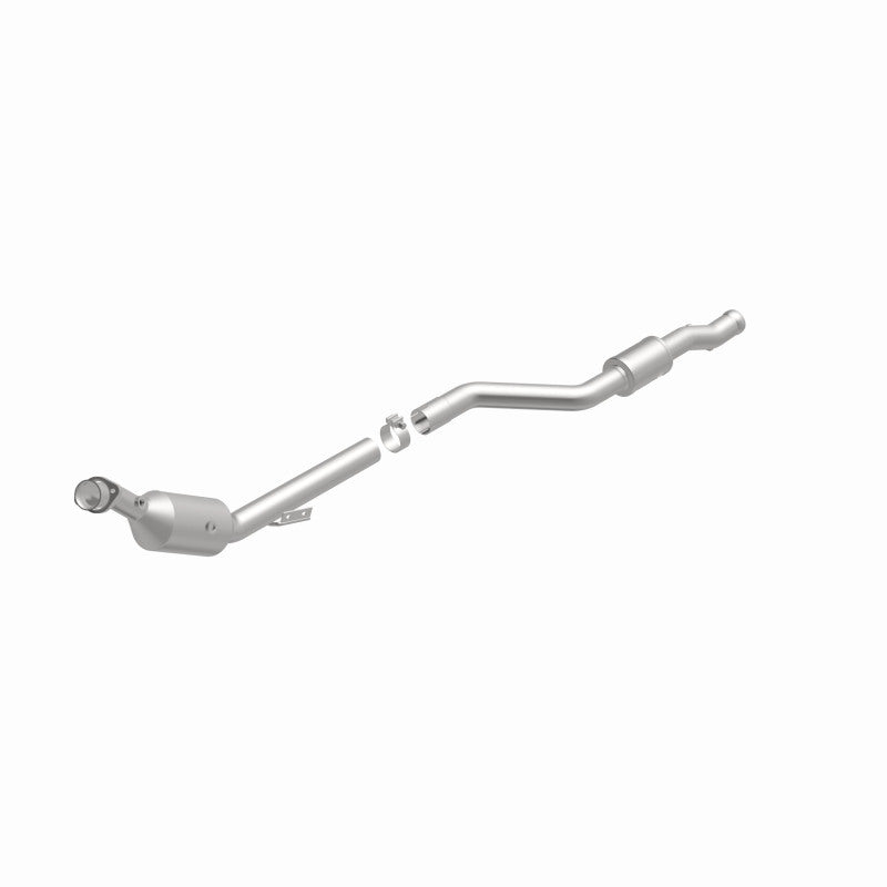 Magnaflow 07-11 Mercedes-Benz S550 5.5L Direct Fit Converter 5561570 5561570 360 Degree Image Set