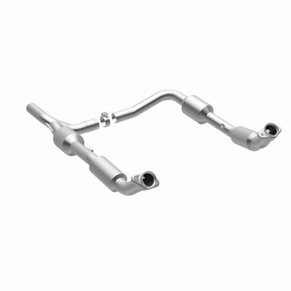 MagnaFlow Ford California Grade CARB Compliant Direct-Fit Catalytic Converter 5481640 360 Degree Image Set
