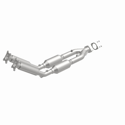 MagnaFlow Volvo S80 California Grade CARB Compliant Direct-Fit Catalytic Converter 4481156 360 Degree Image Set