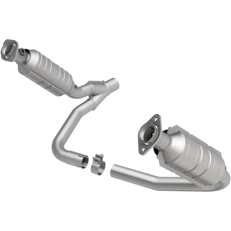 MagnaFlow OEM Grade Federal / EPA Compliant Direct-Fit Catalytic Converter 49462 Photo - Primary