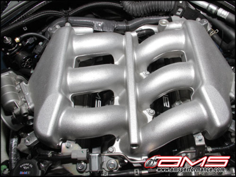 AMS Performance 2009+ Nissan GT-R R35 Alpha Fuel Rail Kit w/Regulator - Black ALP.07.07.0002-1 ALP.07.07.0002-1 Photo - Primary