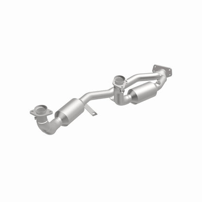 MagnaFlow Ford Windstar HM Grade Federal / EPA Compliant Direct-Fit Catalytic Converter 23542 360 Degree Image Set