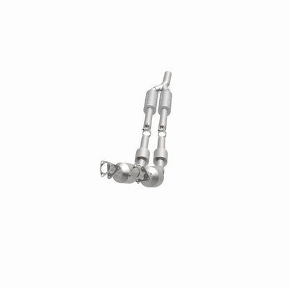 MagnaFlow Volkswagen Passat California Grade CARB Compliant Direct-Fit Catalytic Converter 551838 360 Degree Image Set