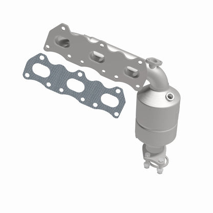 MagnaFlow Suzuki OEM Grade Federal / EPA Compliant Manifold Catalytic Converter 51272 360 Degree Image Set