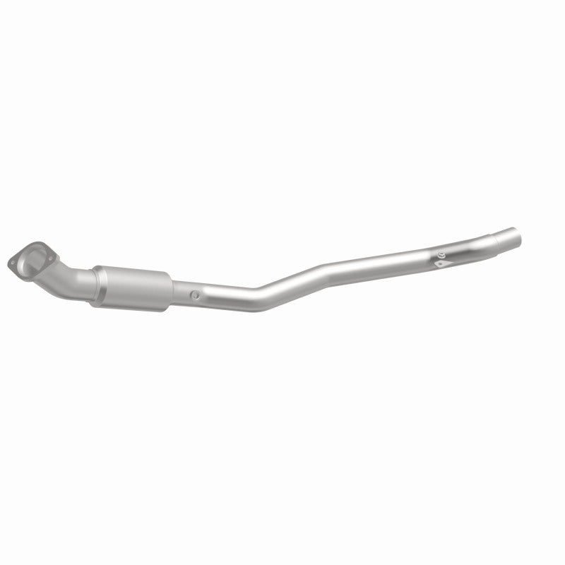 MagnaFlow OEM Grade Federal / EPA Compliant Direct-Fit Catalytic Converter 21-539 360 Degree Image Set
