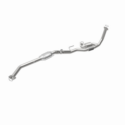 MagnaFlow Toyota Sienna California Grade CARB Compliant Direct-Fit Catalytic Converter 447163 360 Degree Image Set