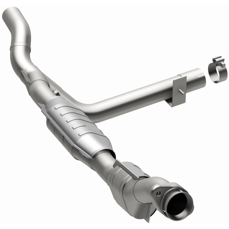 MagnaFlow Ford F-150 HM Grade Federal / EPA Compliant Direct-Fit Catalytic Converter 23082 Photo - out of package