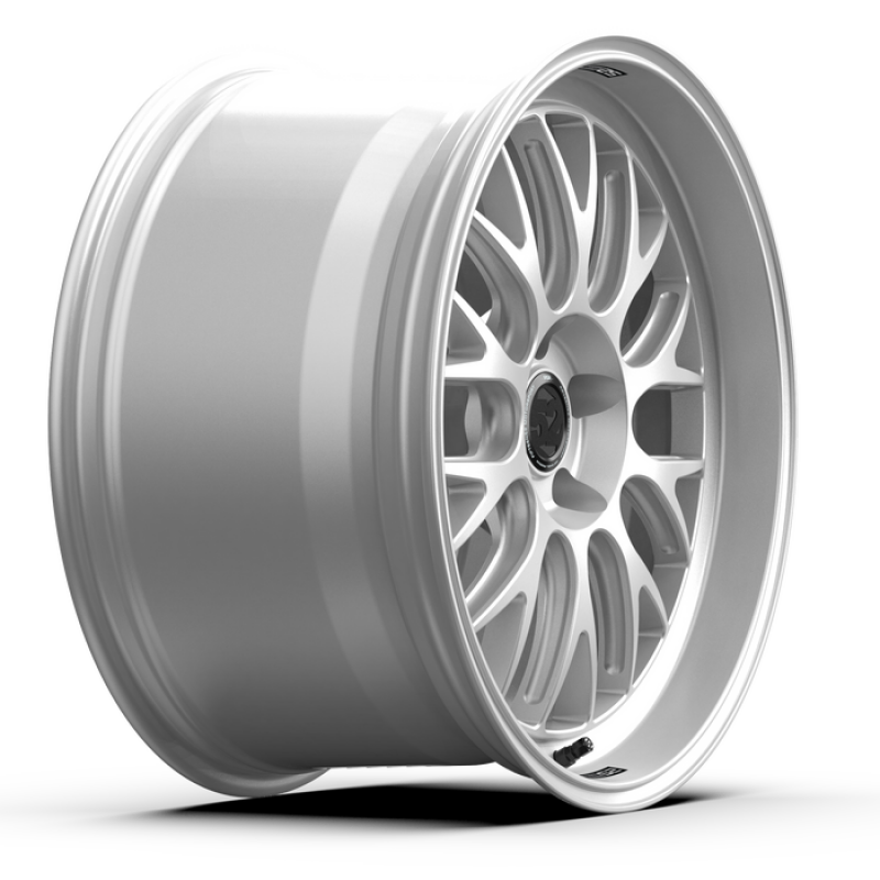 fifteen52 Holeshot RSR 20x11 5x120 43mm ET 72.56mm Center Bore Radiant Silver RSHRS-21152+43 RSHRS-21152+43 User 1