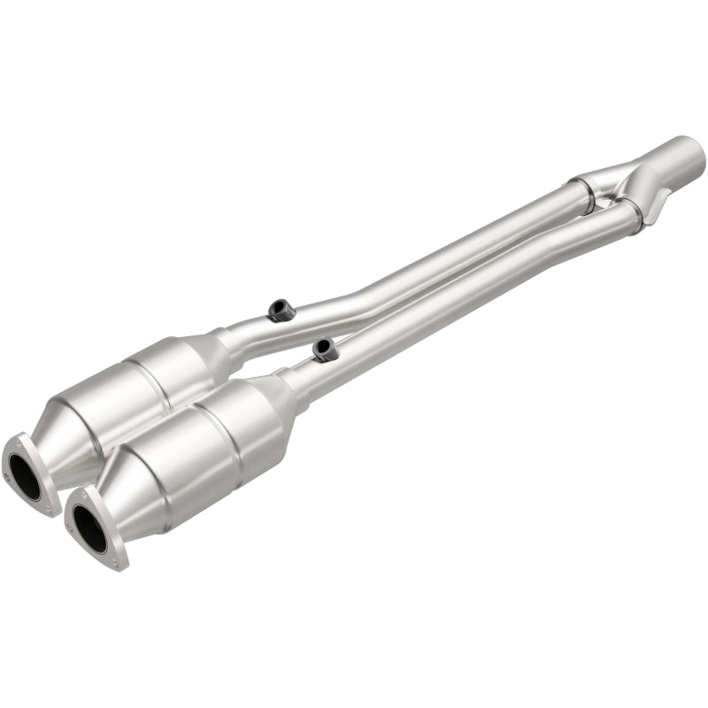 MagnaFlow HM Grade Federal / EPA Compliant Direct-Fit Catalytic Converter 24157 Photo - Primary