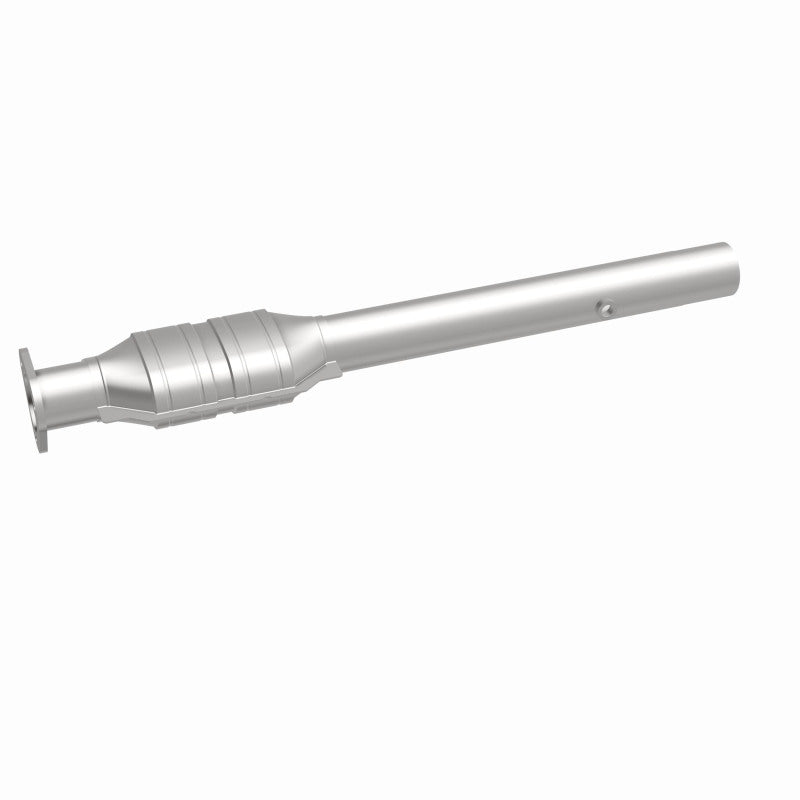 MagnaFlow Ford E-250 Econoline HM Grade Federal / EPA Compliant Direct-Fit Catalytic Converter 23204 360 Degree Image Set