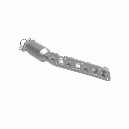 MagnaFlow Infiniti OEM Grade Federal / EPA Compliant Manifold Catalytic Converter 22-035 360 Degree Image Set