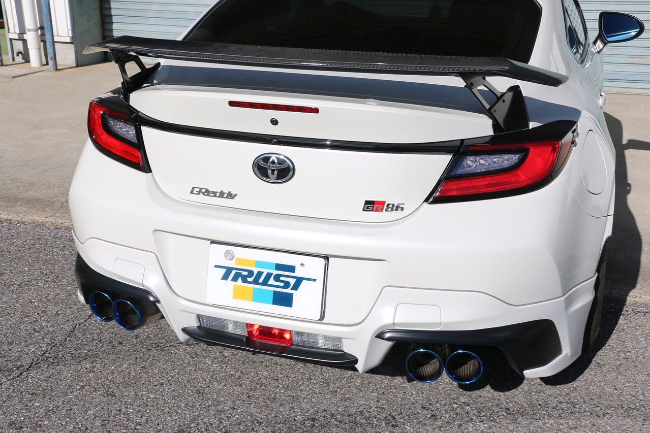 GReddy COMFORT SPORTS GTS V.3 TOYOTA 86 12-17 - () 10110733