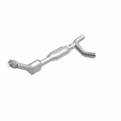 MagnaFlow Ford HM Grade Federal / EPA Compliant Direct-Fit Catalytic Converter 93151 360 Degree Image Set