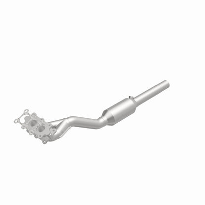 MagnaFlow Volkswagen HM Grade Federal / EPA Compliant Direct-Fit Catalytic Converter 23220 360 Degree Image Set