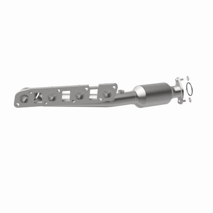 MagnaFlow Infiniti OEM Grade Federal / EPA Compliant Manifold Catalytic Converter 22-036 360 Degree Image Set