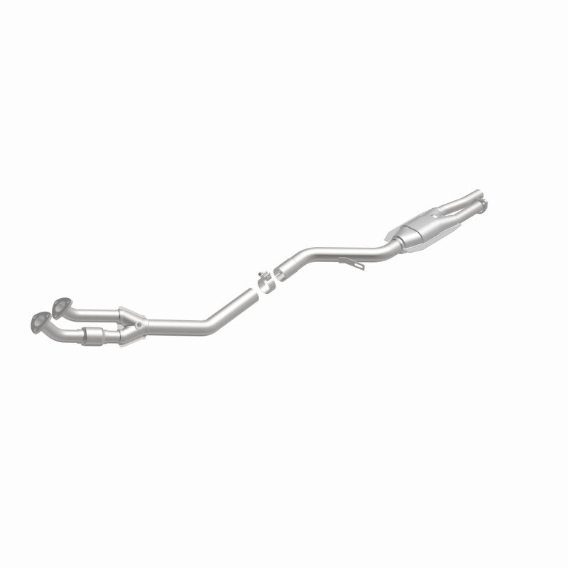 MagnaFlow BMW 525i Standard Grade Federal / EPA Compliant Direct-Fit Catalytic Converter 23807 360 Degree Image Set