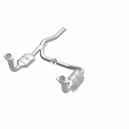 MagnaFlow OEM Grade Federal / EPA Compliant Direct-Fit Catalytic Converter 49187 360 Degree Image Set