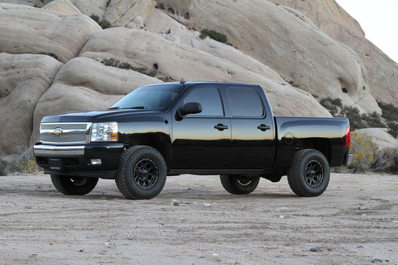 Fabtech 3.5 In. Uniball UCA System w/ Front Dirt Logic 2.5 Coilovers K1063DL Photo - lifestyle view