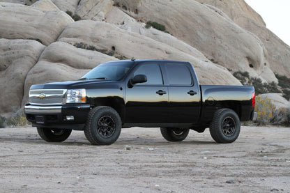 Fabtech 3.5 In. Uniball UCA System w/ Front Dirt Logic 2.5 Coilovers K1063DL Photo - lifestyle view