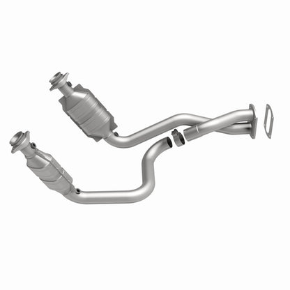 MagnaFlow Ford HM Grade Federal / EPA Compliant Direct-Fit Catalytic Converter 93103 360 Degree Image Set