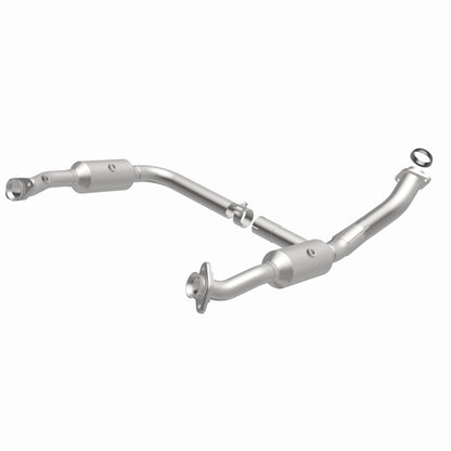 MagnaFlow OEM Grade Federal / EPA Compliant Direct-Fit Catalytic Converter 49598 360 Degree Image Set