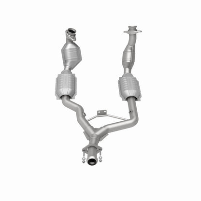 MagnaFlow Ford Mustang HM Grade Federal / EPA Compliant Direct-Fit Catalytic Converter 93344 360 Degree Image Set