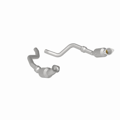 MagnaFlow Standard Grade Federal / EPA Compliant Direct-Fit Catalytic Converter 16421 360 Degree Image Set