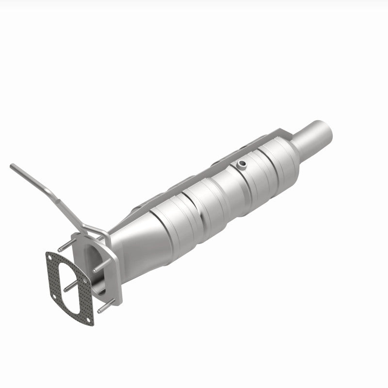 Magnaflow 09-19 Ford F53 V10 6.8L Underbody 6.8L Direct Fit Catalytic Converter 280435 280435 360 Degree Image Set