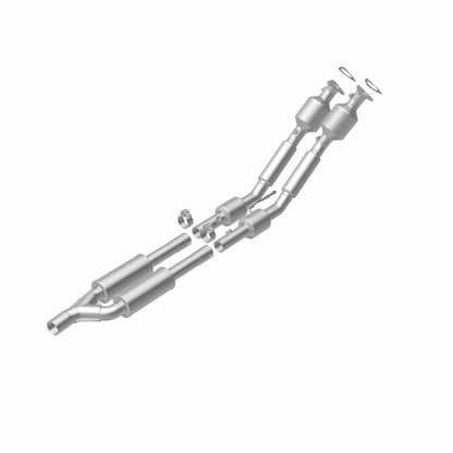 MagnaFlow Volkswagen Passat California Grade CARB Compliant Direct-Fit Catalytic Converter 5411799 360 Degree Image Set
