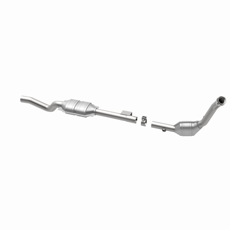 MagnaFlow Mercedes-Benz ML320 OEM Grade Federal / EPA Compliant Direct-Fit Catalytic Converter 51847 360 Degree Image Set