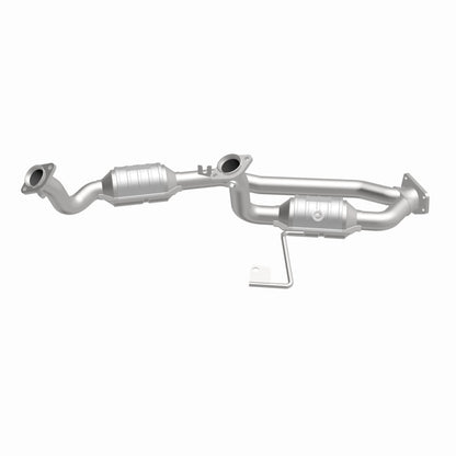 MagnaFlow Ford Windstar OEM Grade Federal / EPA Compliant Direct-Fit Catalytic Converter 49624 360 Degree Image Set