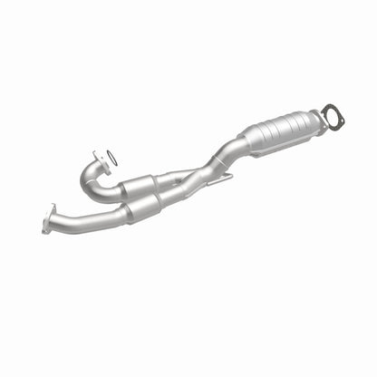 MagnaFlow Nissan Altima HM Grade Federal / EPA Compliant Direct-Fit Catalytic Converter 93361 360 Degree Image Set