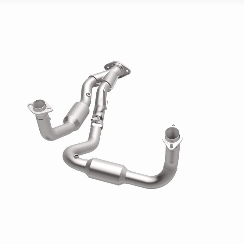 Magnaflow 05-06 Jeep Grand Cherokee 4.7L Direct Fit Catalytic Converter 4651686 4651686 360 Degree Image Set