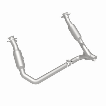 MagnaFlow Dodge Ram 1500 California Grade CARB Compliant Direct-Fit Catalytic Converter 5451665 360 Degree Image Set