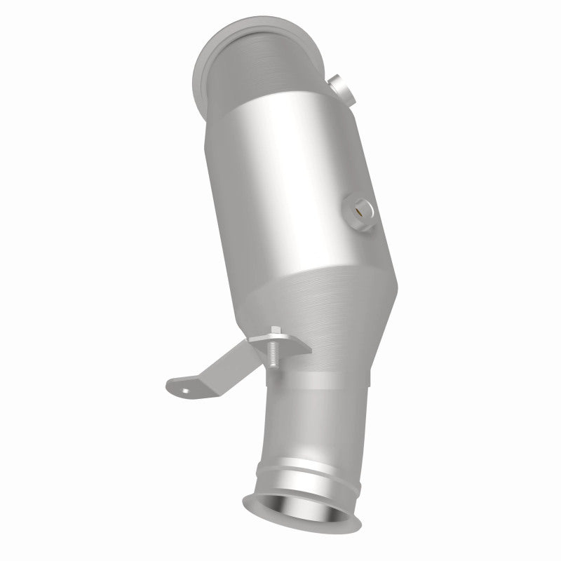MagnaFlow BMW OEM Grade Federal / EPA Compliant Direct-Fit Catalytic Converter 52245 360 Degree Image Set