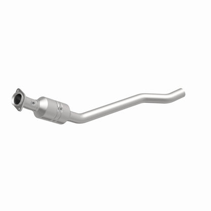 MagnaFlow OEM Grade Federal / EPA Compliant Direct-Fit Catalytic Converter 49739 360 Degree Image Set