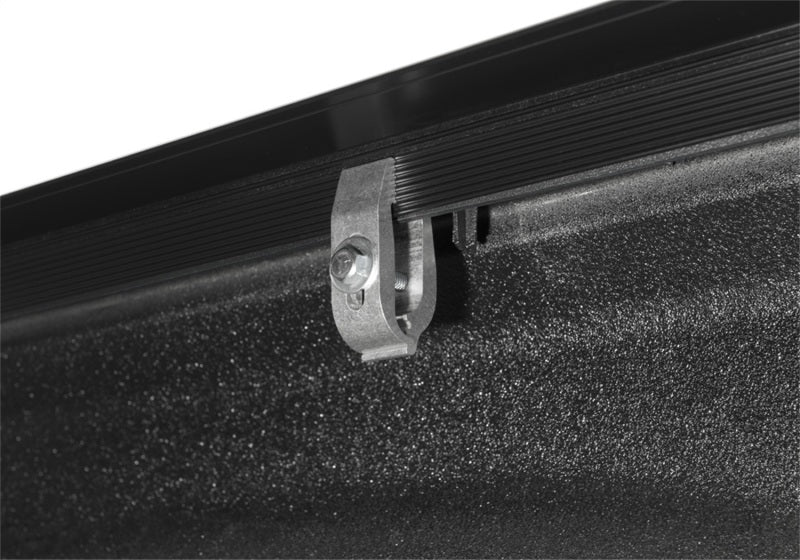 Truxedo Sentry CT 09-18 (19 Classic) Ram 1500 5'7" w/o RamBox 1545916 Photo - Mounted