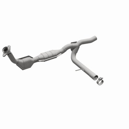 MagnaFlow Ford F-150 California Grade CARB Compliant Direct-Fit Catalytic Converter 5481744 360 Degree Image Set