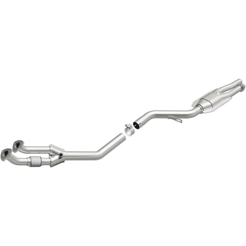 MagnaFlow BMW 525i Standard Grade Federal / EPA Compliant Direct-Fit Catalytic Converter 23807 Photo - Primary