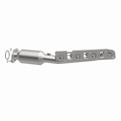 MagnaFlow Infiniti OEM Grade Federal / EPA Compliant Manifold Catalytic Converter 22-035 360 Degree Image Set