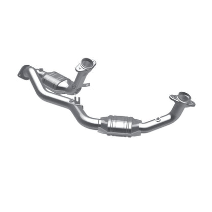 MagnaFlow Ford Taurus California Grade CARB Compliant Direct-Fit Catalytic Converter 444033 Photo - Primary