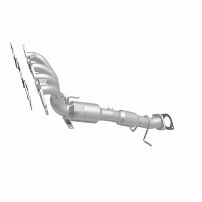 MagnaFlow Mazda 3 California Grade CARB Compliant Manifold Catalytic Converter 5531344 360 Degree Image Set
