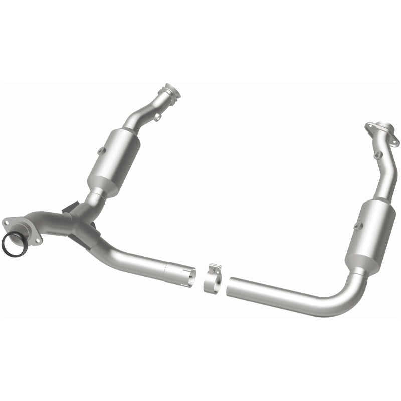 MagnaFlow OEM Grade Federal / EPA Compliant Direct-Fit Catalytic Converter 49598 Photo - out of package