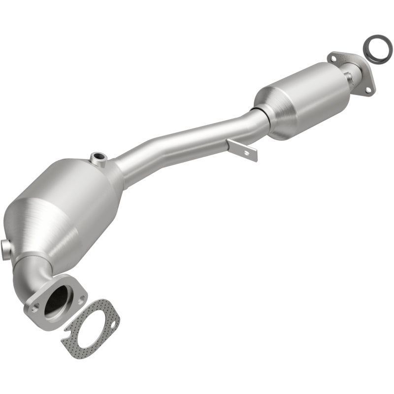 MagnaFlow California Grade CARB Compliant Direct-Fit Catalytic Converter 5411026 Photo - Primary