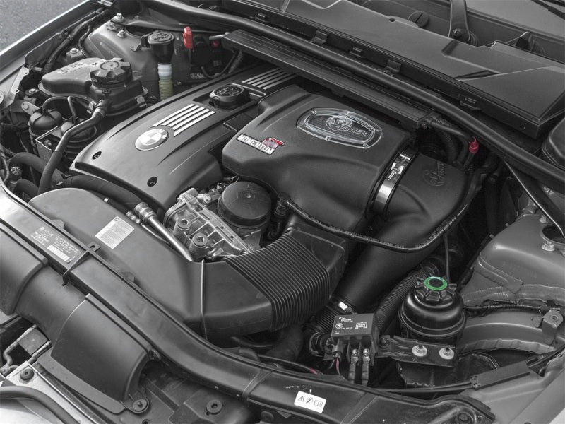 aFe Momentum GT Pro DRY S Cold Air Intake System: BMW 335i (E9x) 07-10 L6- 51-76306 Photo - Mounted