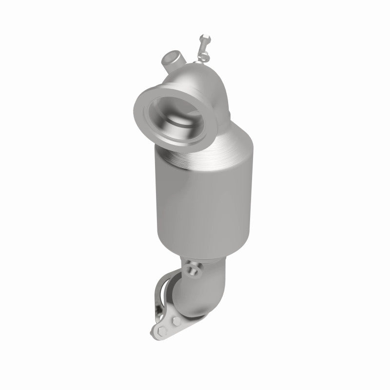 MagnaFlow Chevrolet Malibu OEM Grade Federal / EPA Compliant Direct-Fit Catalytic Converter 21-421 360 Degree Image Set