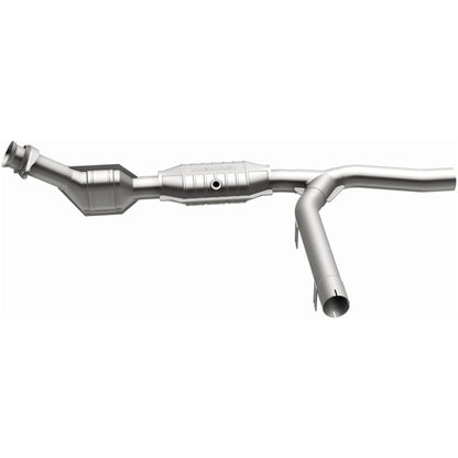 MagnaFlow Ford OEM Grade Federal / EPA Compliant Direct-Fit Catalytic Converter 51301 Photo - out of package