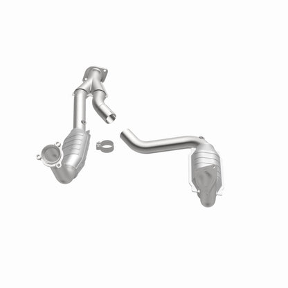 MagnaFlow Chevrolet SSR California Grade CARB Compliant Direct-Fit Catalytic Converter 4451640 360 Degree Image Set