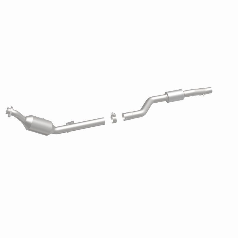 MagnaFlow Mercedes-Benz California Grade CARB Compliant Direct-Fit Catalytic Converter 5561569 360 Degree Image Set